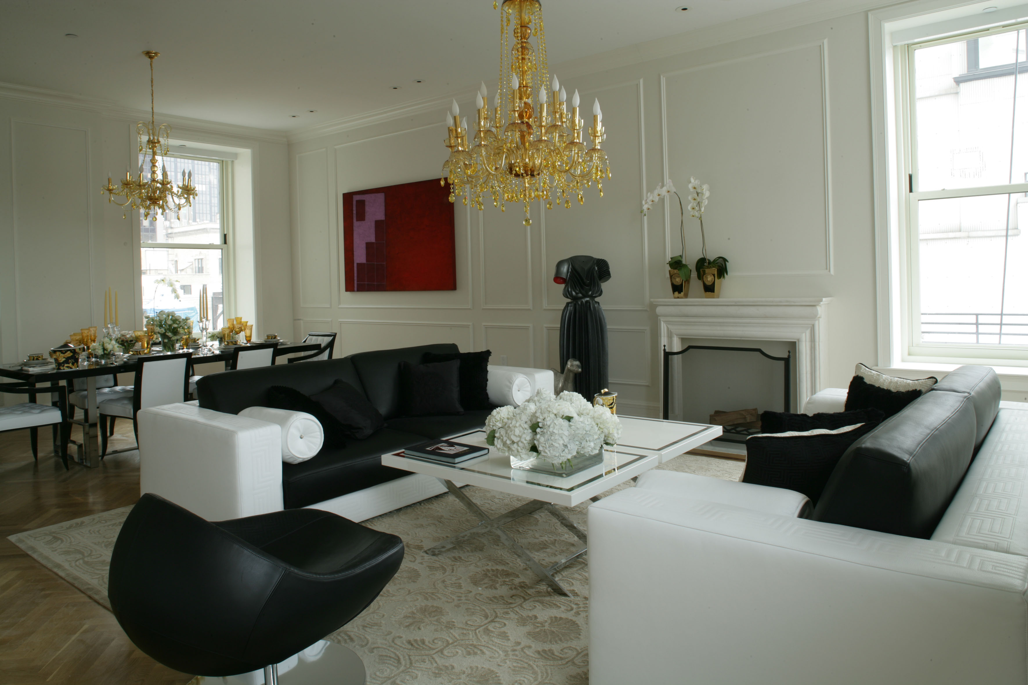 Гостиная, выполненная в классическом стиле, дизайн Versace