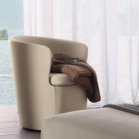 Кресло в стиле hi -tech, дизайн Marco Piva, модель Surface