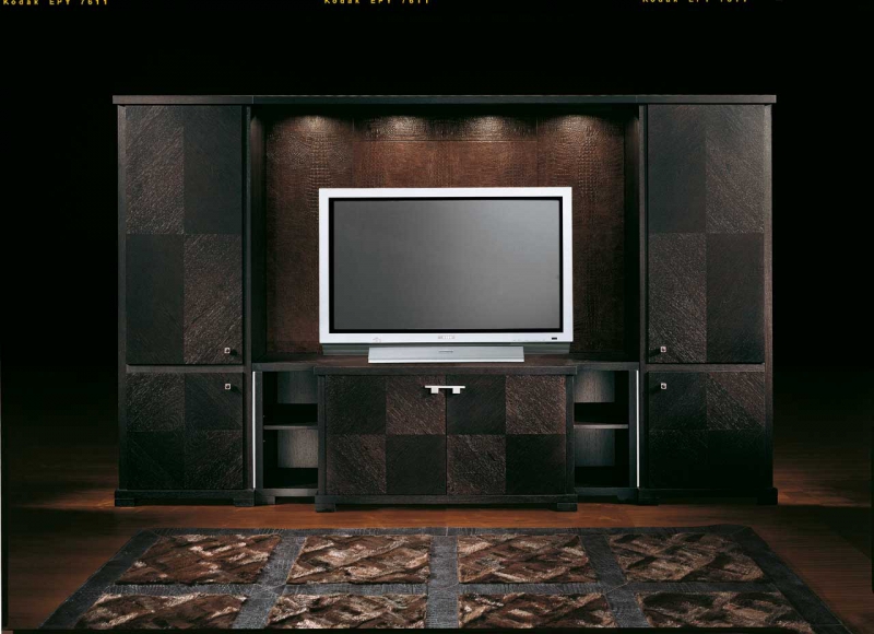 Стойка для телевизора, выполненная в стиле арт-деко, дизайн Smania