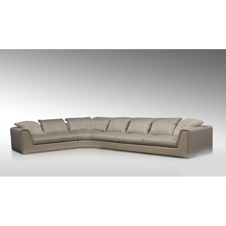 Диван, дизайн Fendi Casa, модель Prestige Sectional Sofa