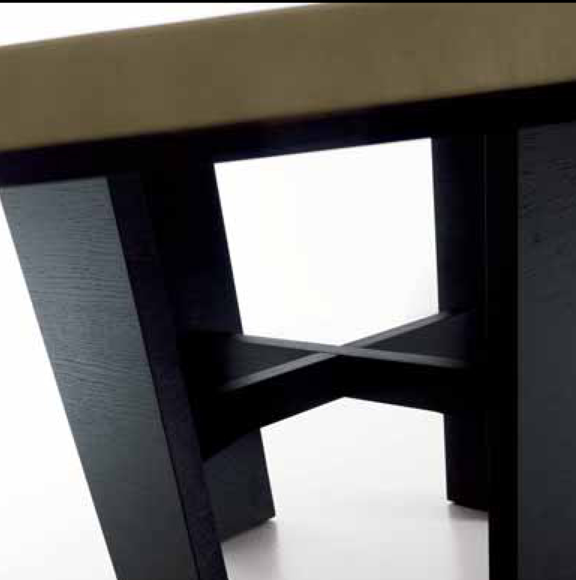 Стол, дизайн Nella Vetrina, модель Orion