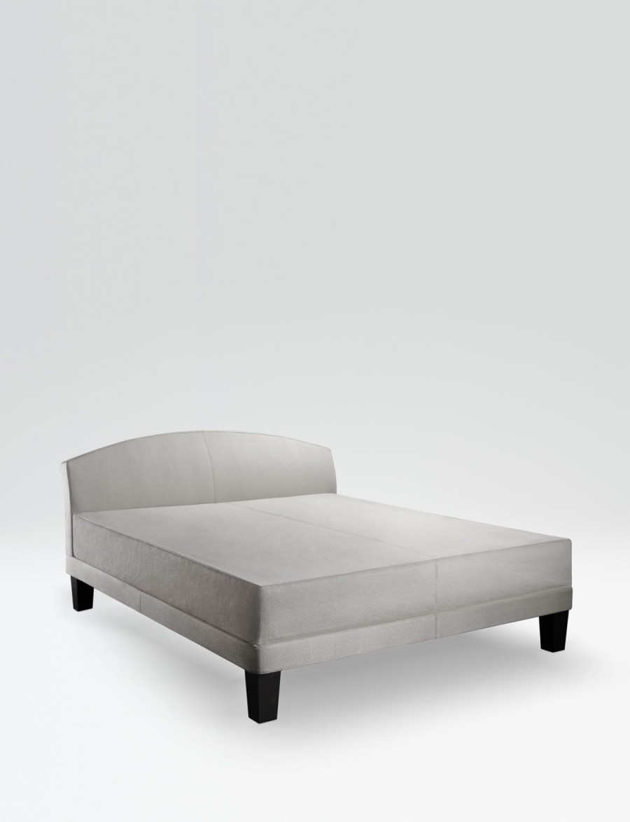 Кровать, дизайн Armani/Casa, модель Esmeralda
