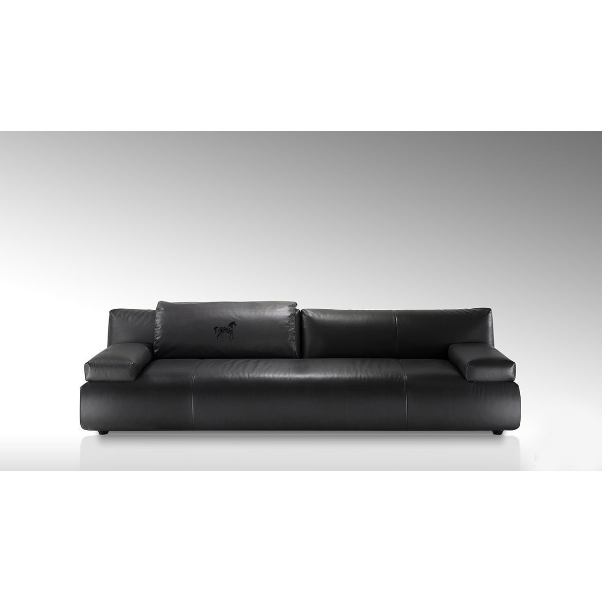 Мебель на заказ / Диван, стиль хай-тек, дизайн Fendi Casa, модель Agadir Sofa