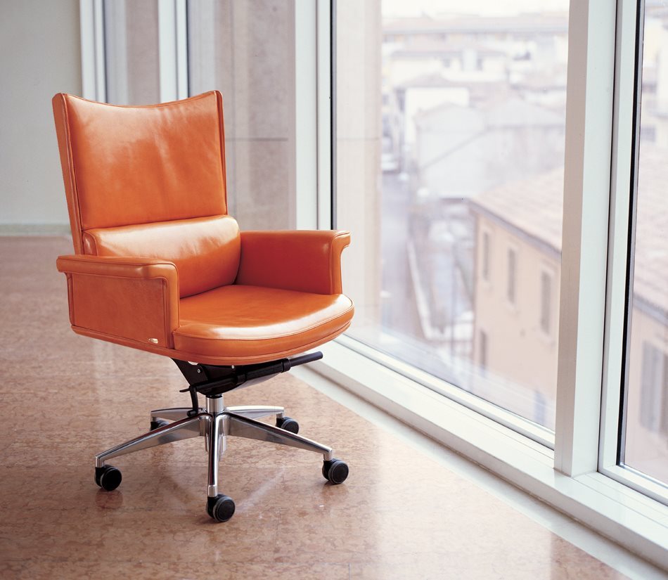 Кресло офисное Planet 115, дизайн Mascheroni