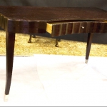 Стол письменный с выдвижным ящиком, выполненный в стиле арт-деко, дизайн Baker