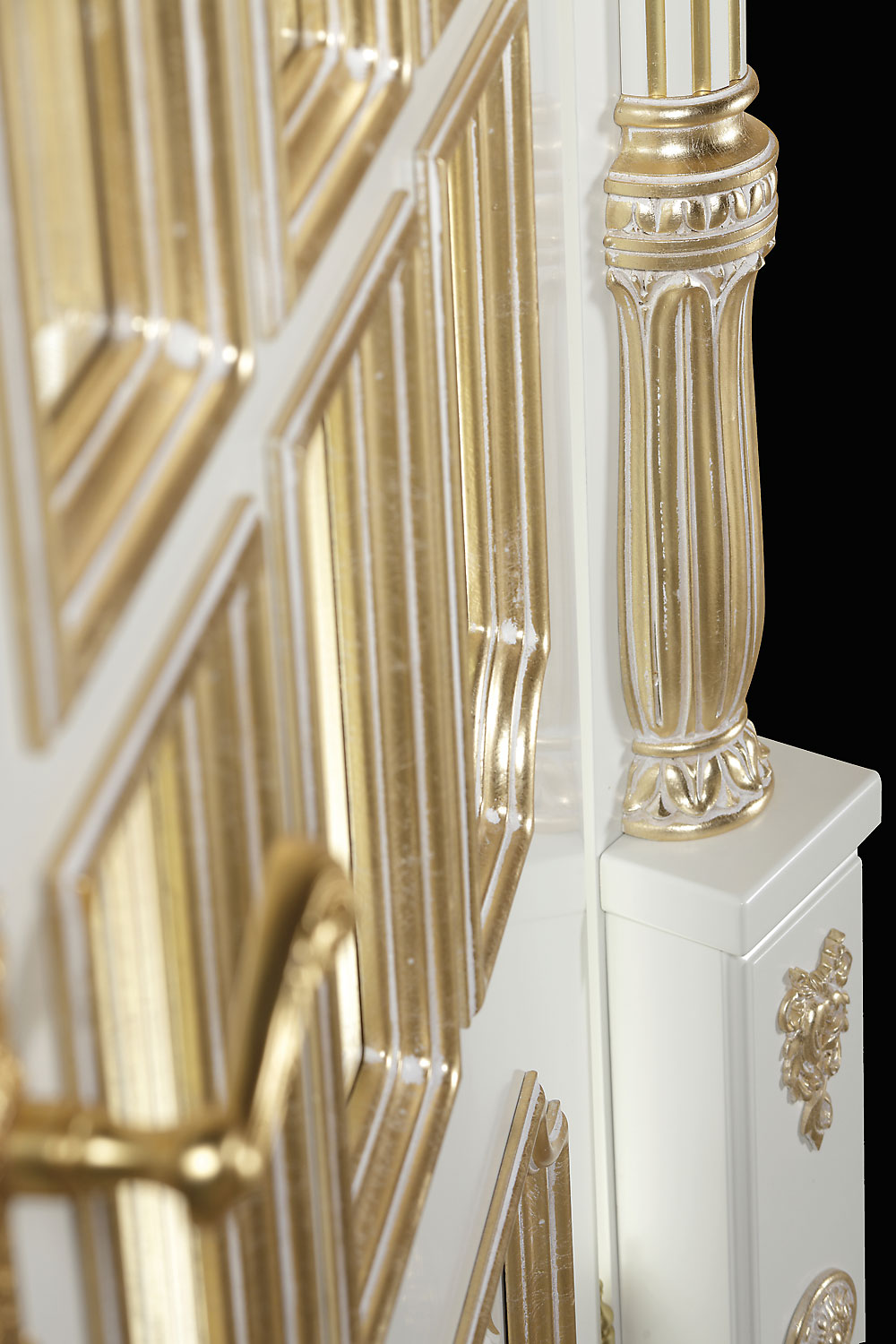 Дверь с порталом, стиль классический, дизайн Sige Gold, модель Custom Collection CO562BT.1A.31OP Дверь с порталом, стиль классический, дизайн Sige Gold, модель Custom Collection CO562BT.1A.31OP