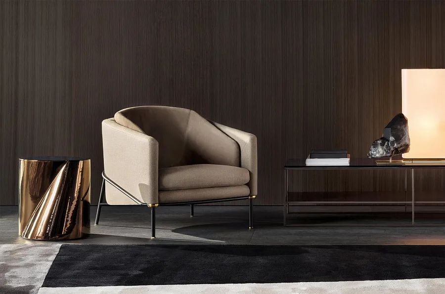 Кофейный столик Noor, дизайн Minotti Кофейный столик Noor, дизайн Minotti