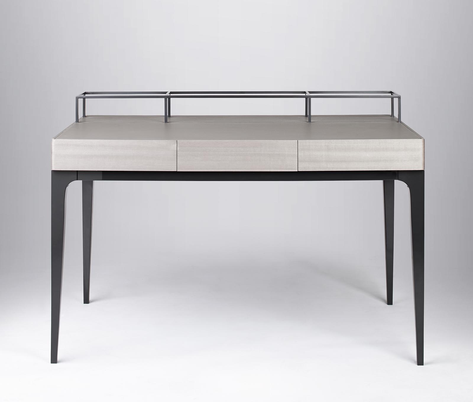 Консоль Hemingway, дизайн ROSSATO HOME COLLECTION Консоль Hemingway, дизайн ROSSATO HOME COLLECTION