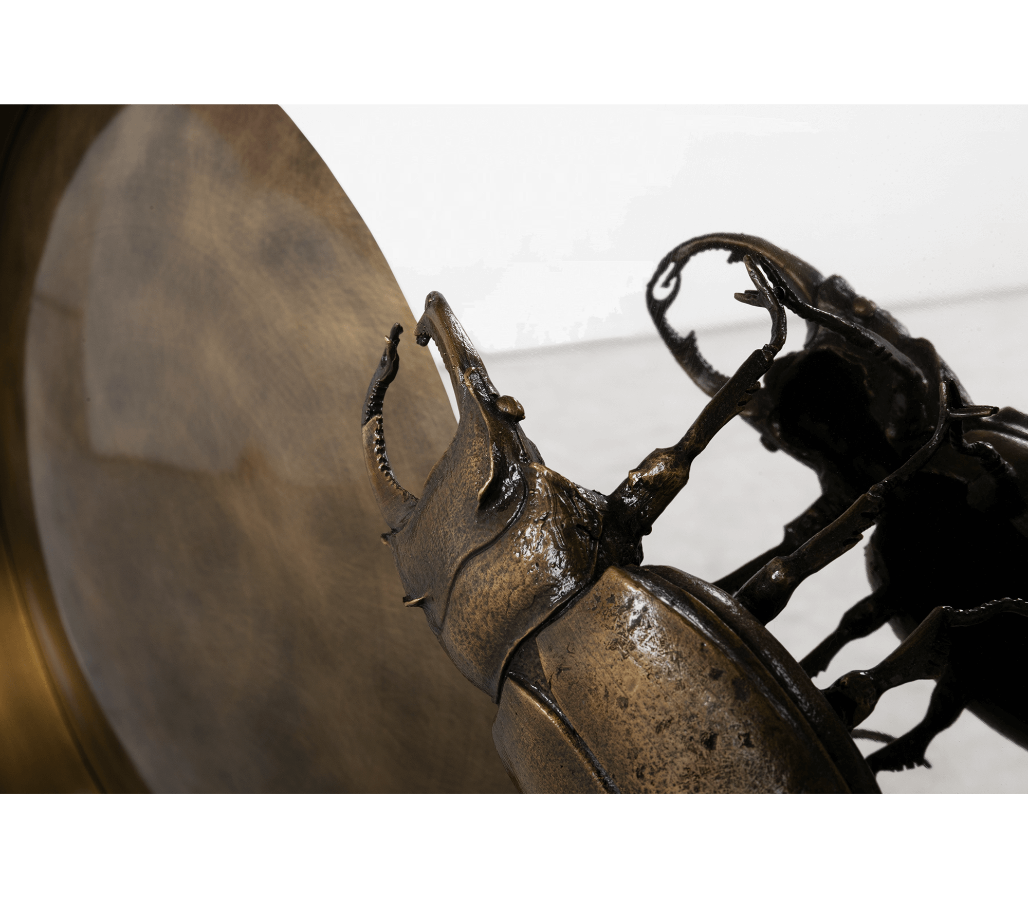 Консоль METAMORPHOSIS, дизайн Boca do Loco Консоль METAMORPHOSIS, дизайн Boca do Loco