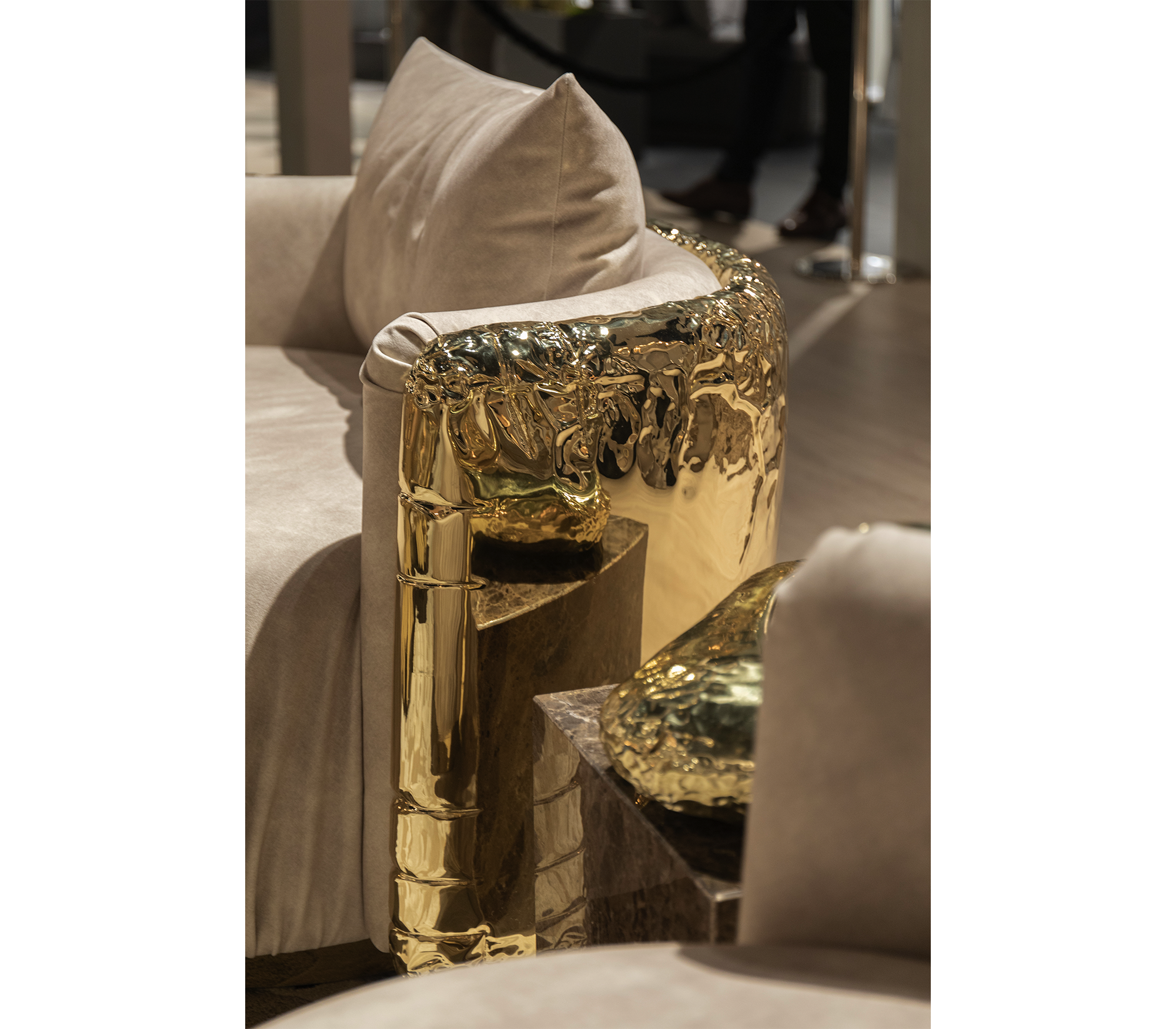 Кресло imperfectio round, дизайн Boca do Lobo Кресло imperfectio round, дизайн Boca do Lobo