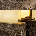 Консоль EMPIRE, дизайн Boca do Loco Консоль EMPIRE, дизайн Boca do Loco