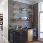 Кухня Amuneal's Gloss Lacquer Bar with Integral Brass Sink Кухня Amuneal's Gloss Lacquer Bar with Integral Brass Sink