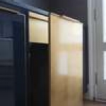 Кухня Amuneal's Gloss Lacquer Bar with Integral Brass Sink Кухня Amuneal's Gloss Lacquer Bar with Integral Brass Sink