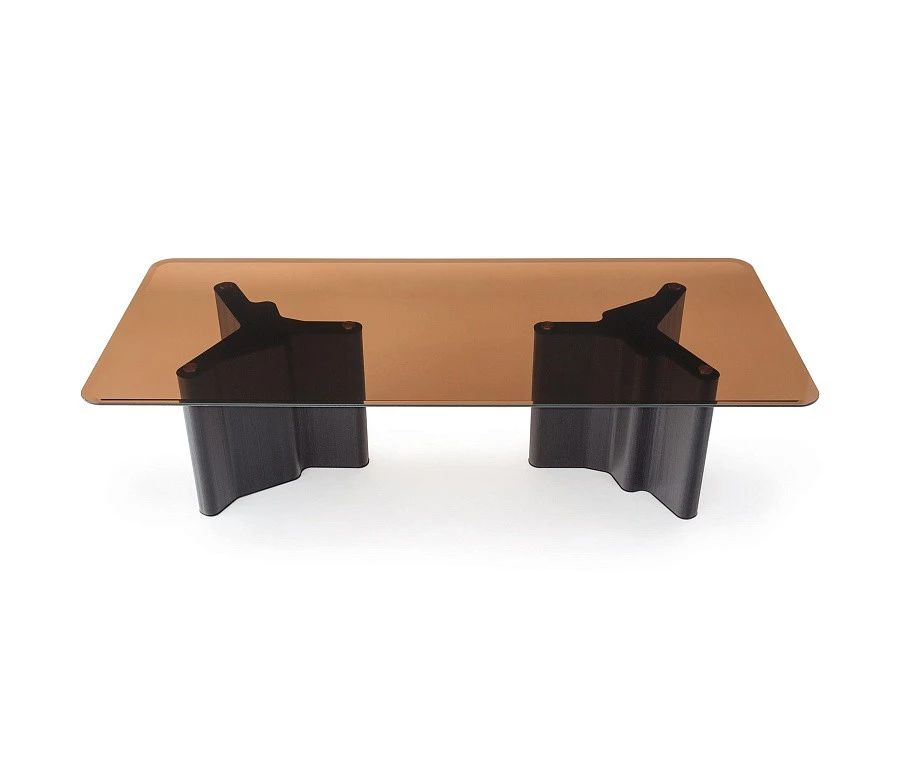 Стол обеденный Lou, дизайн Minotti Стол обеденный Lou, дизайн Minotti