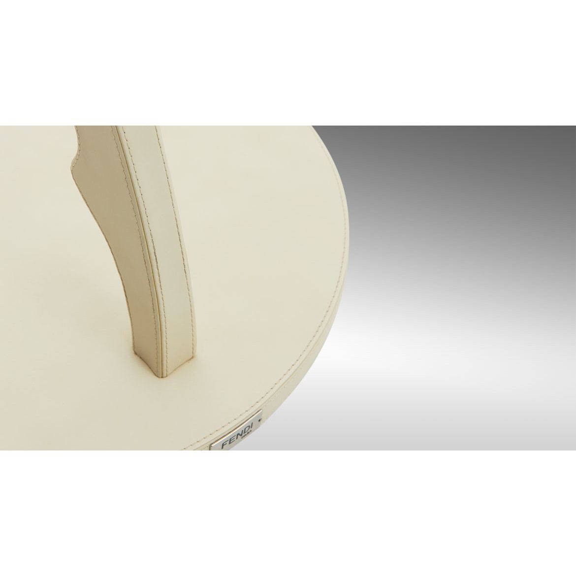 Стол журнальный Ballet Goatskin Coffee Table, дизайн Fendi Casa Стол журнальный Ballet Goatskin Coffee Table, дизайн Fendi Casa