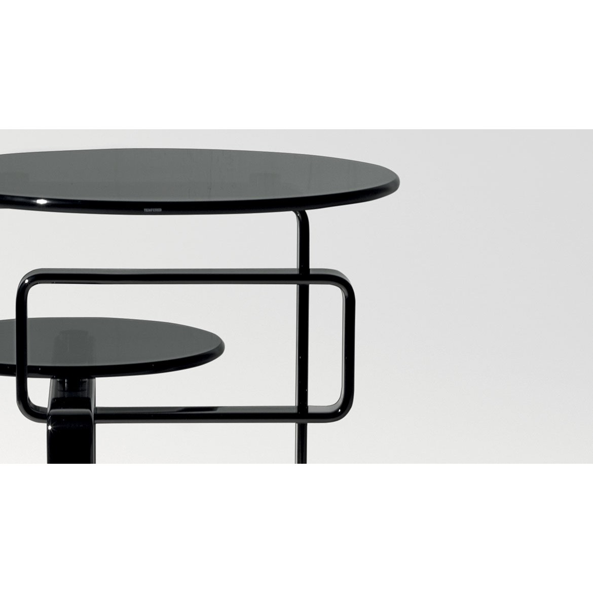 Стол журнальный Columbus Coffee and Side Tables, дизайн Fendi Casa Стол журнальный Columbus Coffee and Side Tables, дизайн Fendi Casa
