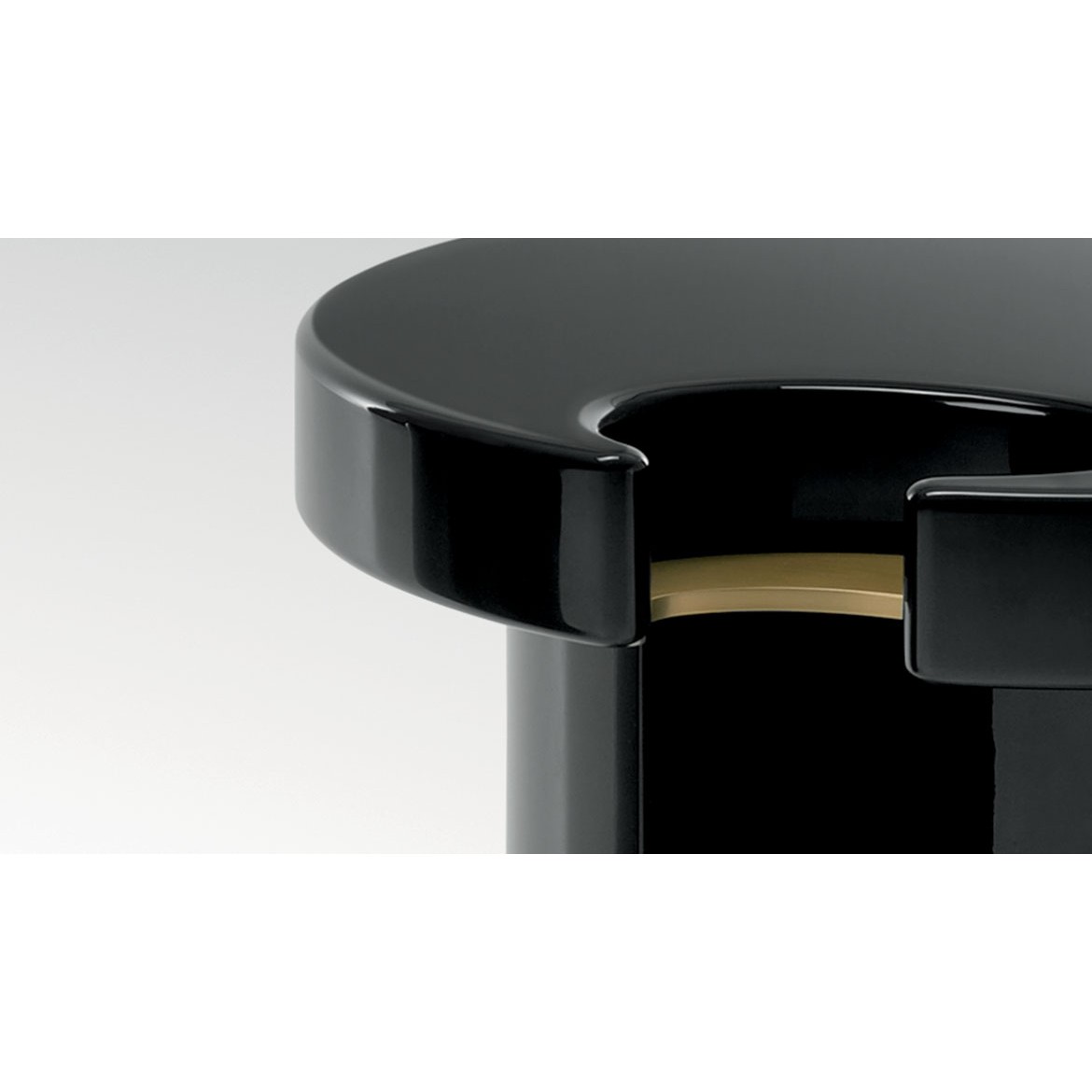 Стол журнальный Drop Coffee Tables, дизайн Fendi Casa Стол журнальный Drop Coffee Tables, дизайн Fendi Casa