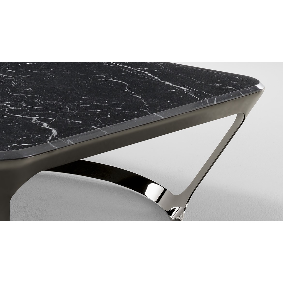 Стол журнальный Pierre Side Tables, дизайн Fendi Casa Стол журнальный Pierre Side Tables, дизайн Fendi Casa