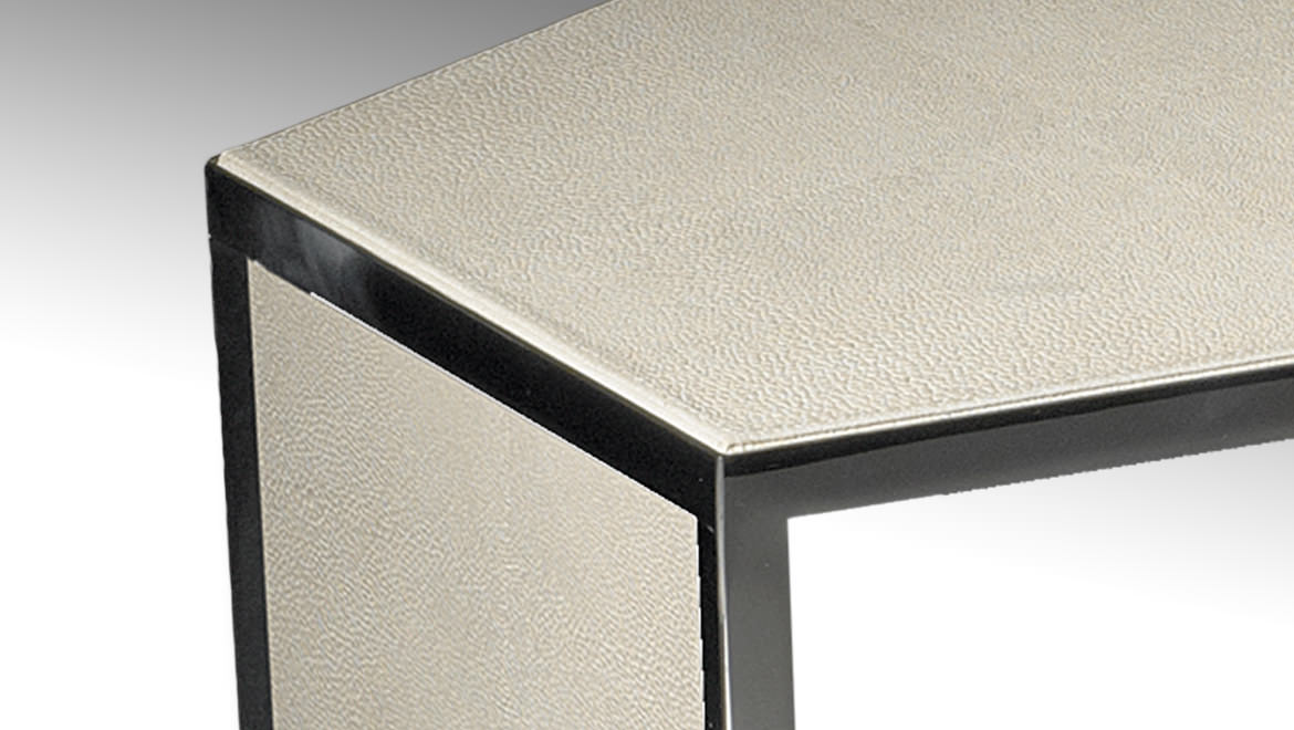Стол журнальный Plaza Coffee Table, дизайн Fendi Casa Стол журнальный Plaza Coffee Table, дизайн Fendi Casa
