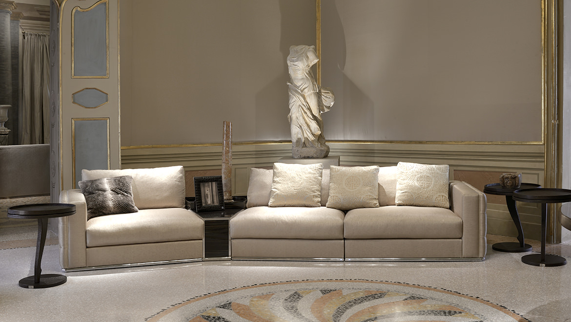 Стол журнальный Plaza Coffee Table, дизайн Fendi Casa Стол журнальный Plaza Coffee Table, дизайн Fendi Casa