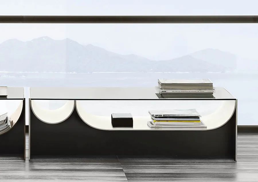 Журнальный столик Waves, дизайн Minotti Журнальный столик Waves, дизайн Minotti